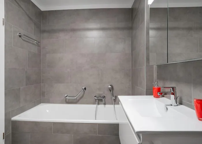 Apartment Loctowers A4-9-2 By Interhome *